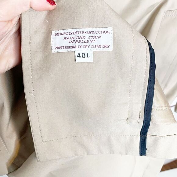 Jos A. Banks Vintage Tan Trench Coat Zip in Wool Liner and Button Collar 40 Long - Picture 11 of 15